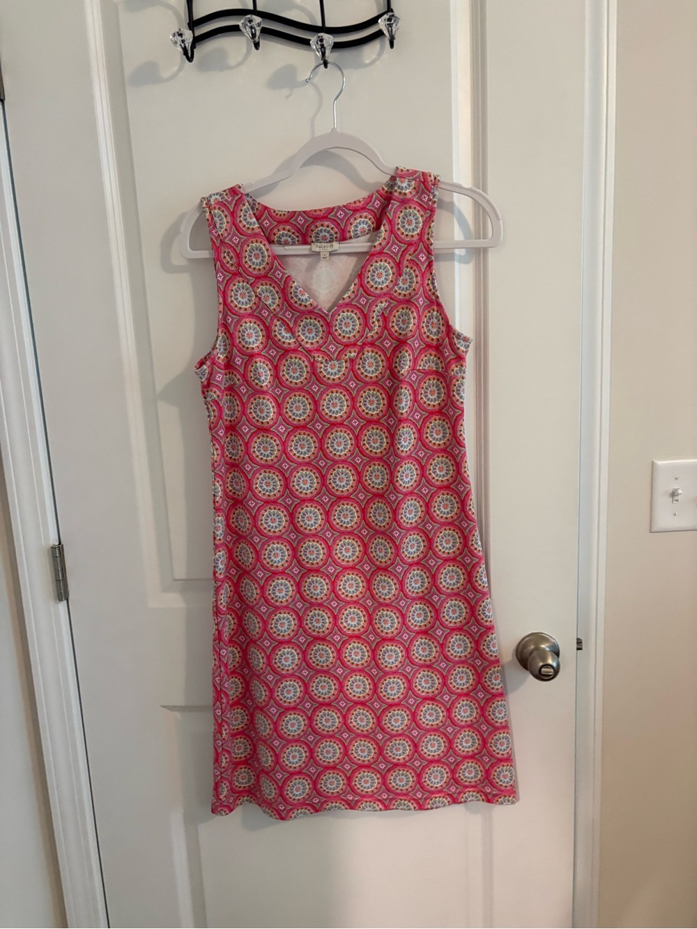 Talbots Pink Medallion V-Notch Sleeveless Shift Dress